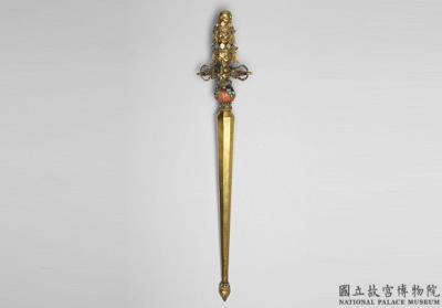 图片[2]-Gilt khatvanga staff with coral and turquoise inlay, Tibetan work, Qing dynasty, 18th century-China Archive